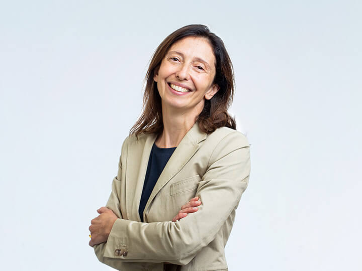 Dr. Carola Colombo